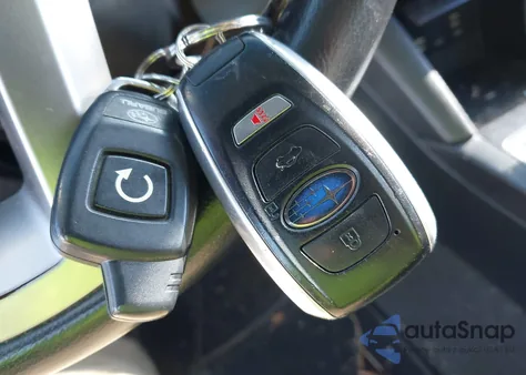 2015 Subaru Legacy 2.5I Limited z USA, uszkodzony, nr VIN 4S3BNAL60F3061310